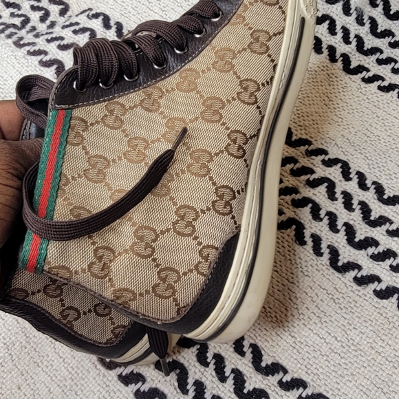 Pre-owned authentic Gucci shoe - Picture 2 of 9